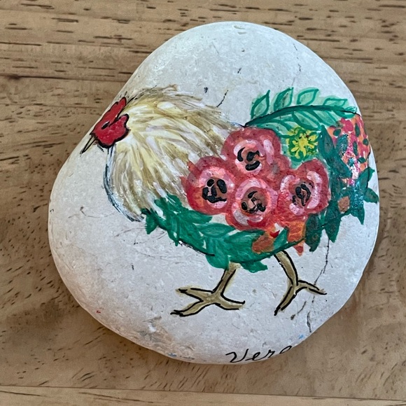 Handcrafted painted floral chicken rock white background stone red pink green - Picture 9 of 13